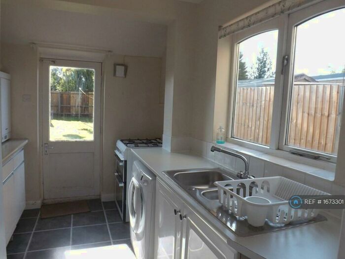 2 Bedroom Terraced House To Rent In High Street, Cambridge, CB4