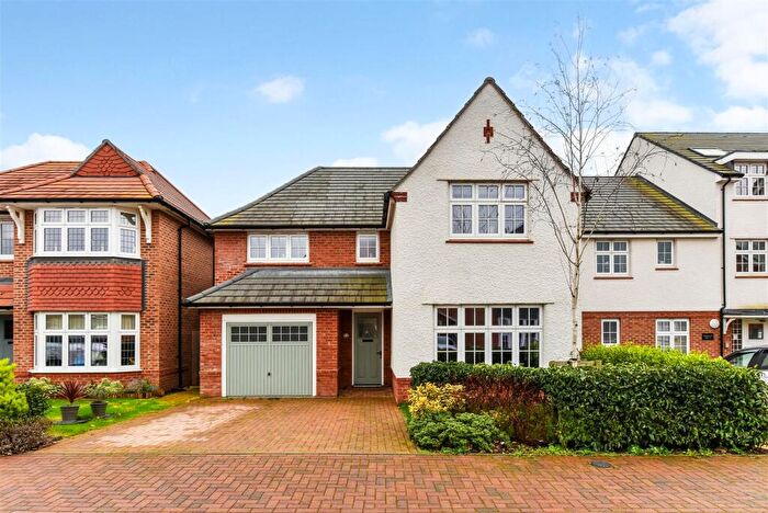 4 Bedroom Detached House For Sale In Bateson Way, Barnham, PO22