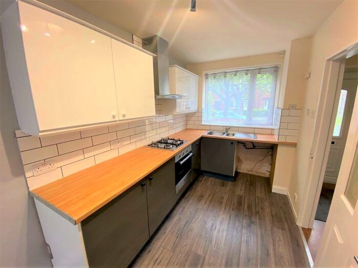 3 Bedroom Semi-Detached House To Rent In Meadowgate Road, Salford, M6