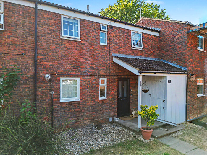 3 Bedroom Terraced House For Sale In Kimbolton Crescent, Stevenage, Hertfordshire, SG2