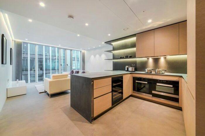 2 Bedroom Flat To Rent In Nova, Buckingham Palace Road, Westminster, London, SW1W