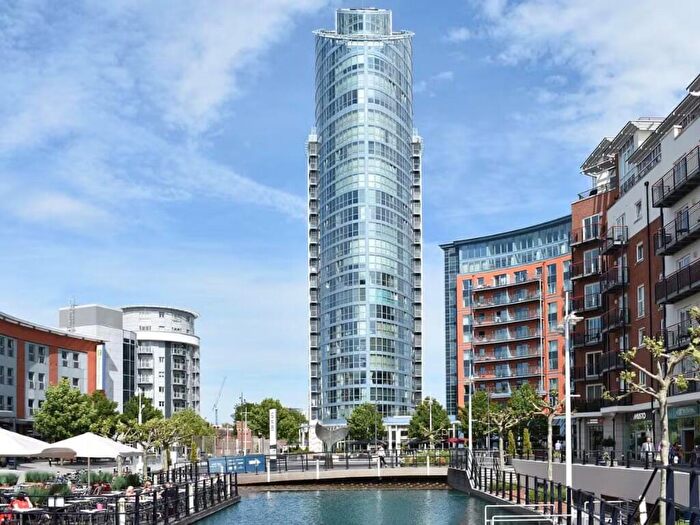 2 Bedroom Apartment To Rent In Gunwharf Quays, Portsmouth, Hampshire, PO1