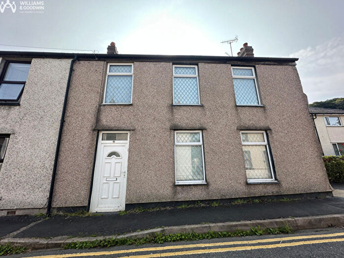 4 Bedroom End Of Terrace House For Sale In Ambrose Street, Bangor, Gwynedd, LL57