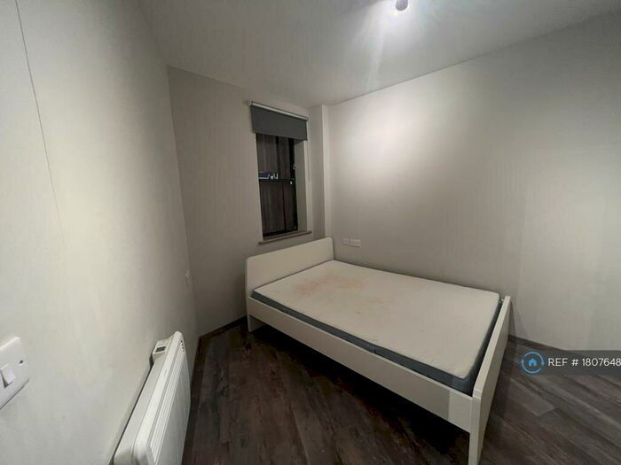 Studio To Rent In Abbey Height, Waltham Abby, EN9