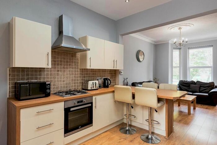 4 Bedroom Flat To Rent In Aubrey Road, Fallowfield, Manchester M14