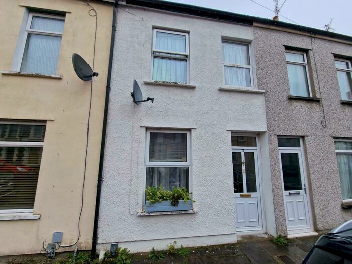 2 Bedroom House To Rent In Warwick Street, Cardiff, CF11