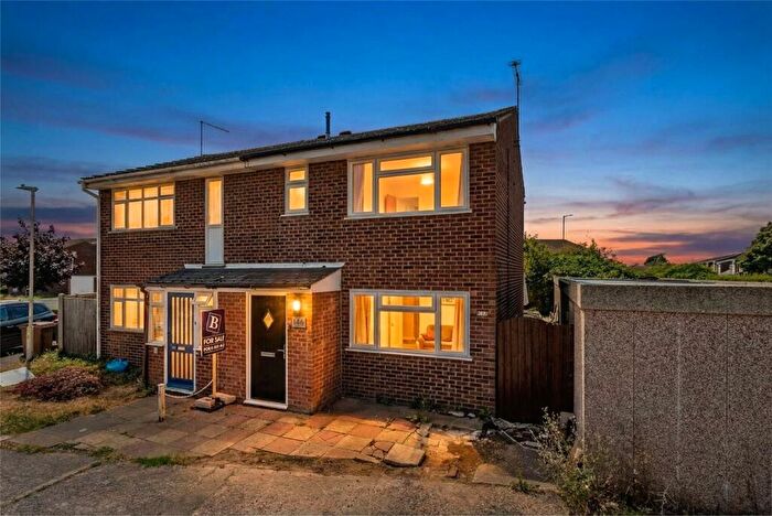 3 Bedroom Semi-Detached House For Sale In Lupin Drive, Springfield, Essex, CM1