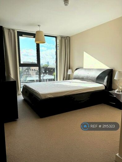 2 Bedroom Flat To Rent In Caramel Court, London, E3