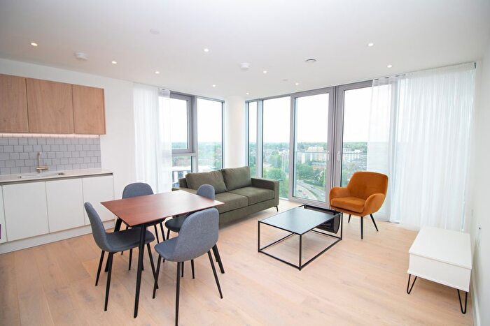 2 Bedroom Flat To Rent In Clarendon Road, Watford, WD17