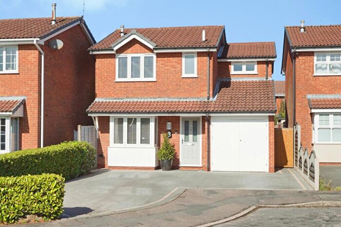 3 Bedroom Detached House For Sale In Briar Close, Hugglescote, Coalville, LE67