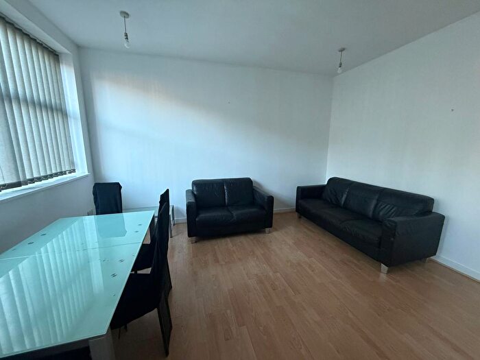 1 Bedroom Flat To Rent In Ley Street, Ilford, IG1