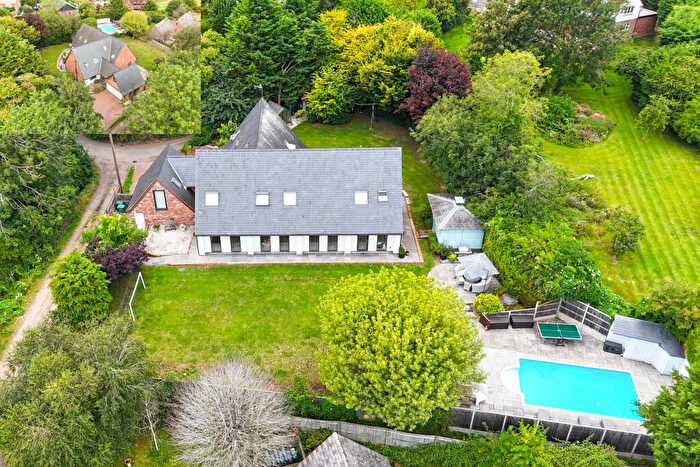 5 Bedroom Detached House For Sale In Chearsley, Buckinghamshire, HP18