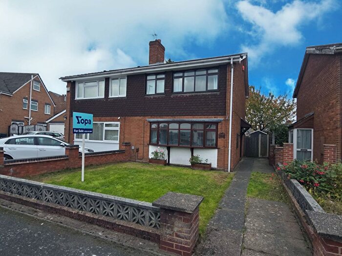 3 Bedroom Semi-detached House For Sale In Short Street, Wednesbury, WS10