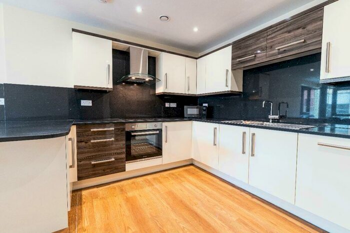 3 Bedroom Apartment To Rent In Ecco, S11