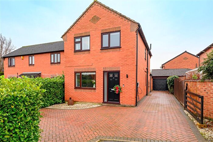 3 Bedroom Detached House For Sale In Glebe Field Croft, Wetherby, LS22