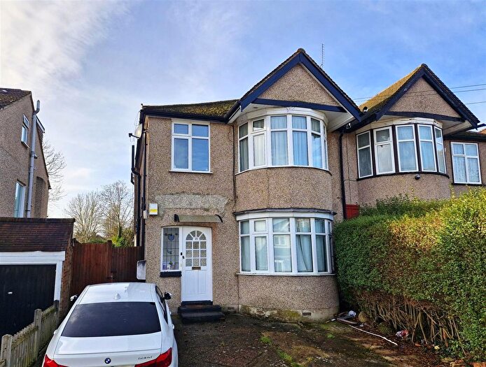 1 Bedroom Flat For Sale In Maricas Avenue, Harrow, HA3