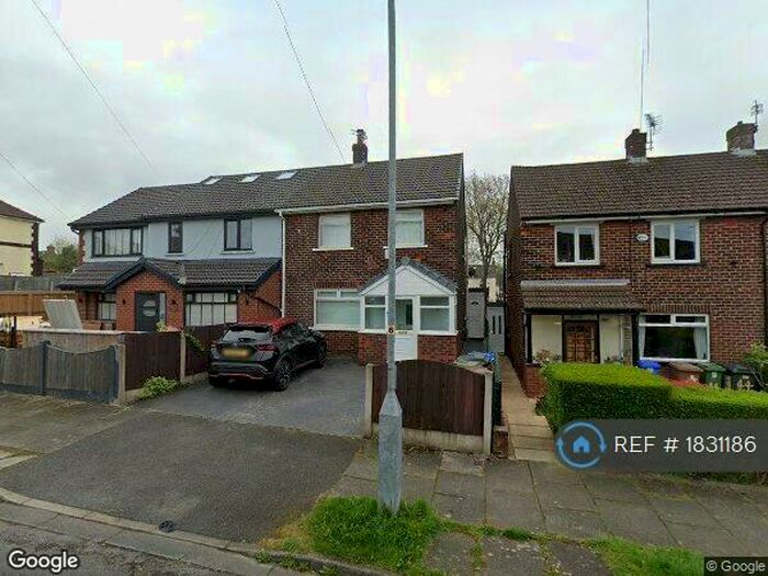 3 Bedroom Semi-Detached House To Rent In Hutton Avenue, Ashton-Under-Lyne, OL6