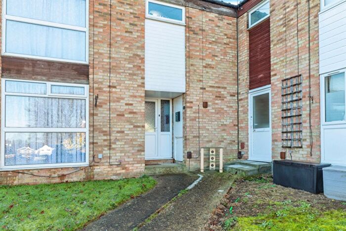 2 Bedroom End Of Terrace House For Sale In Moyle Close, Gillingham, ME8