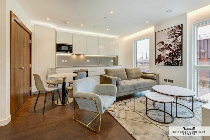 1 Bedroom Flat To Rent In Kennedy Building, Lexington Gardens, SW11