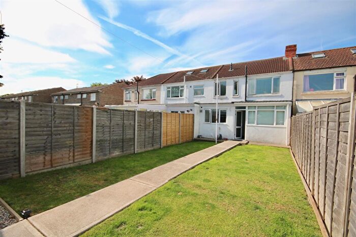 3 Bedroom Terraced House For Sale In Fairfield Avenue, Fareham, Hampshire, PO14