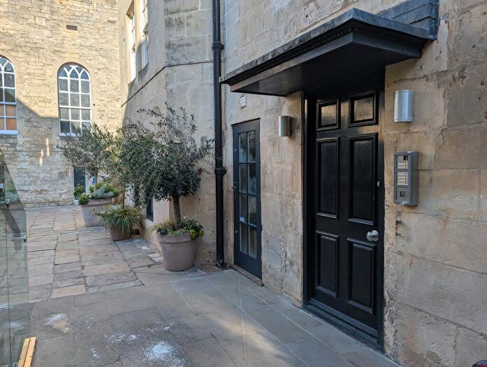 1 Bedroom Flat For Sale In Milsom Place, Bath, BA1
