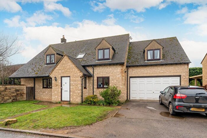 5 Bedroom Detached House For Sale In Wootton End, Stonesfield, OX29