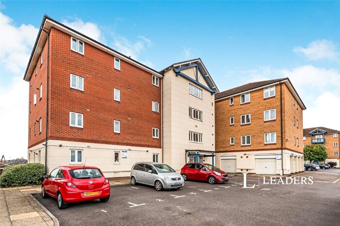 2 Bedroom Apartment For Sale In Manor Quay, Quayside Road, Southampton, SO18