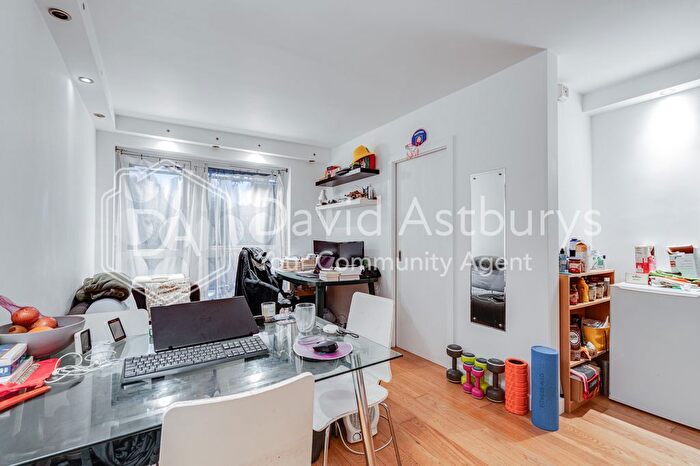 1 Bedroom Flat To Rent In Parsifal Road, Finchley Road, London, NW3