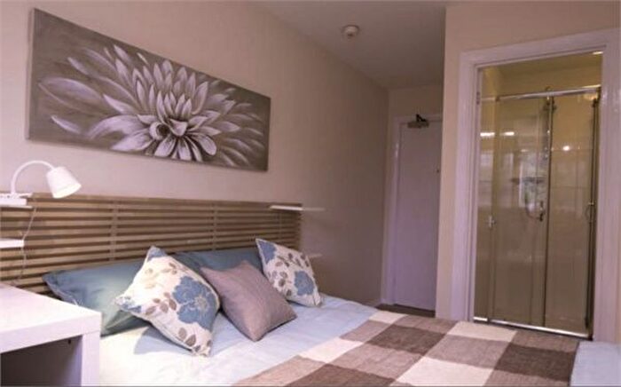 1 Bedroom Flat To Rent In Geddington Road, Corby, NN18