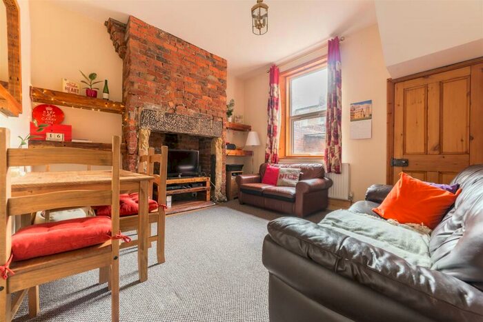 3 Bedroom Terraced House To Rent In £pppw - Croydon Road, Fenham, NE4