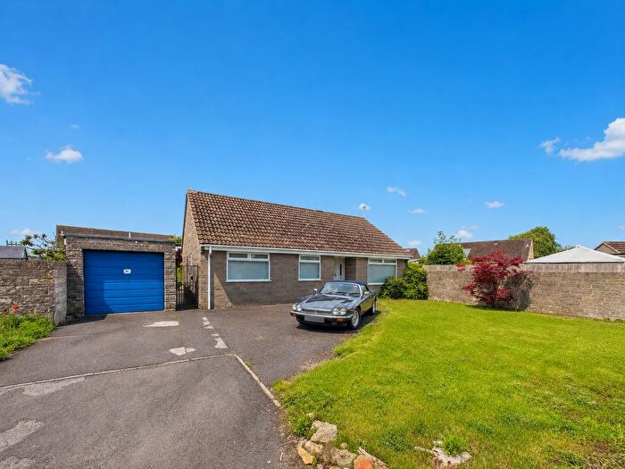3 Bedroom Bungalow For Sale In Sevenacres, Somerton, TA11