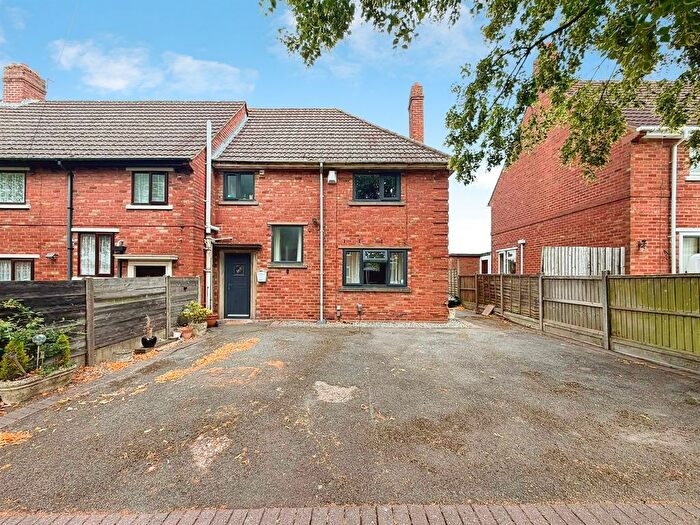 3 Bedroom End Terrace House For Sale In Childs Avenue, Woodcross, Bilston, WV14