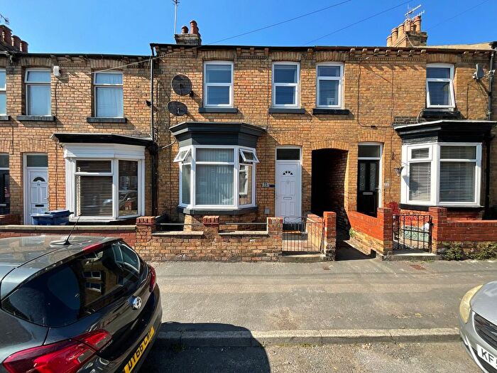 2 Bedroom Terraced House For Sale In Candler Street, Scarborough, YO12