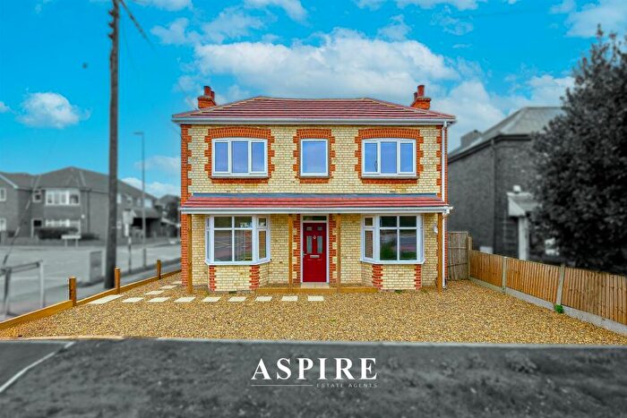 4 Bedroom Detached House For Sale In London Road, Benfleet, SS7