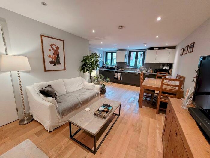 2 Bedroom Apartment To Rent In Hood Street :: Ancoats, M4