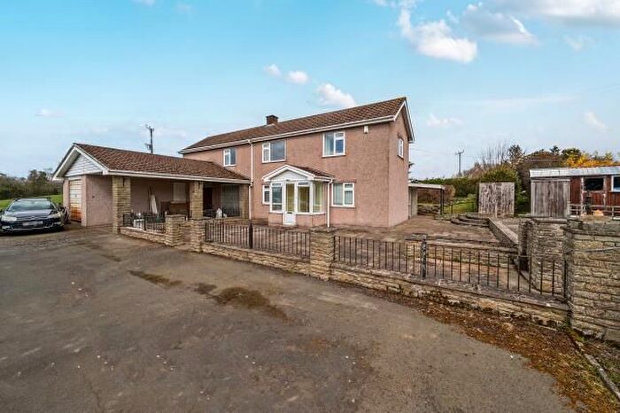 4 Bedroom Detached House For Sale In Kingswood, Kington, Herefordshire, County, HR5