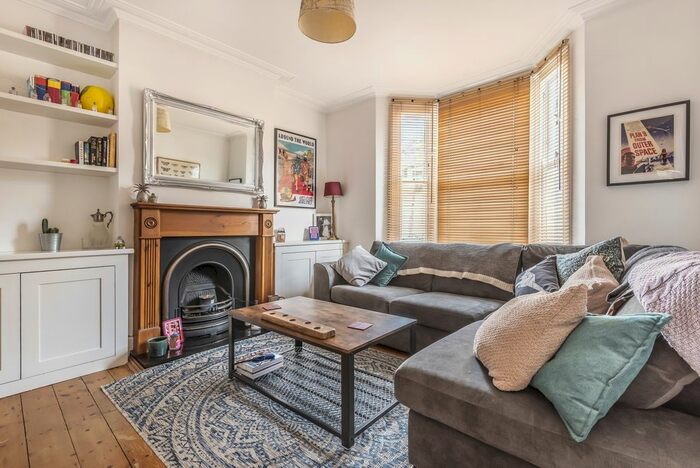 2 Bedroom Flat To Rent In Fernbrook Road, London, SE13