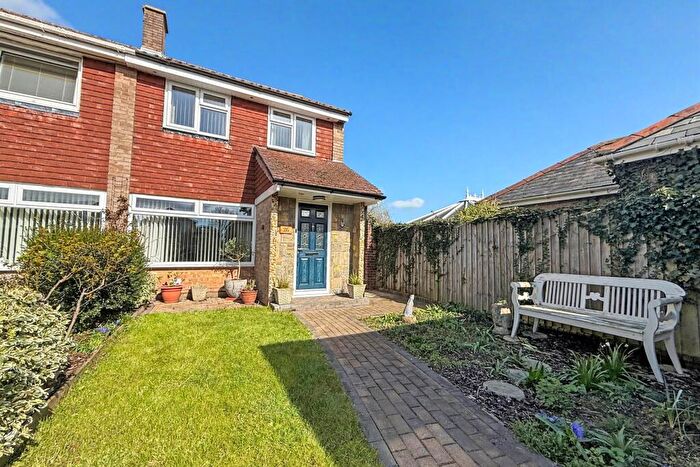 3 Bedroom Semi Detached House For Sale In Salisbury, SP2