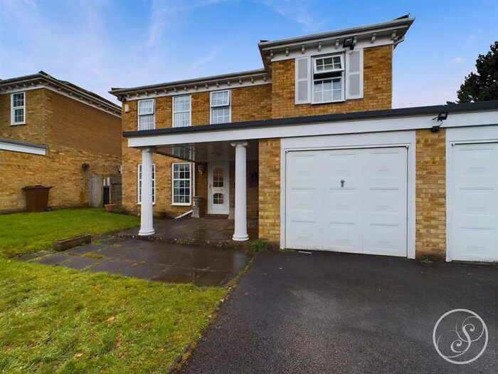 4 Bedroom Detached House To Rent In Shadwell Park Drive, Shadwell, Leeds, LS17