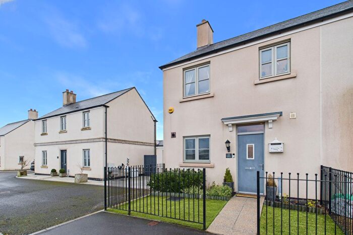 3 Bedroom End Of Terrace House For Sale In Ridgeway Lane, Llandarcy, SA10