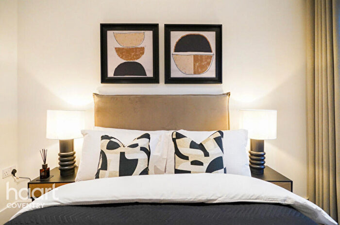 2 Bedroom Apartment For Sale In Mansion House, Birmingham, B16