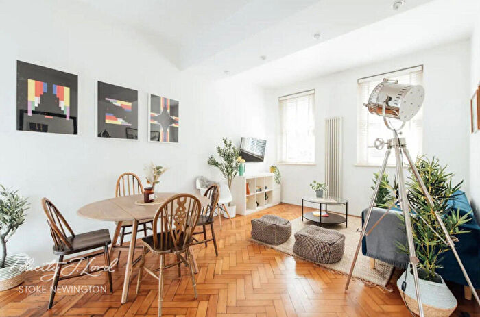 2 Bedroom Apartment To Rent In Stoke Newington High Street, London, N16