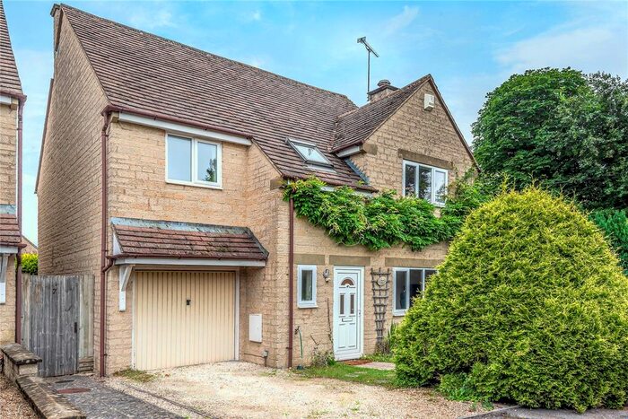 5 Bedroom Detached House For Sale In Quenington, Cirencester GL7