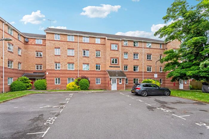 2 Bedroom Flat To Rent In Princes Gate, Priestley Court Princes Gate, HP13