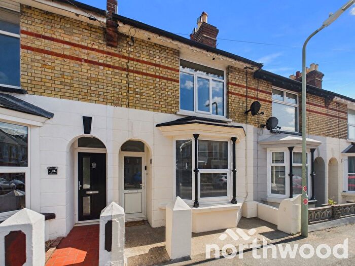 3 Bedroom Terraced House For Sale In Sussex Avenue, Town Centre, Ashford, TN24