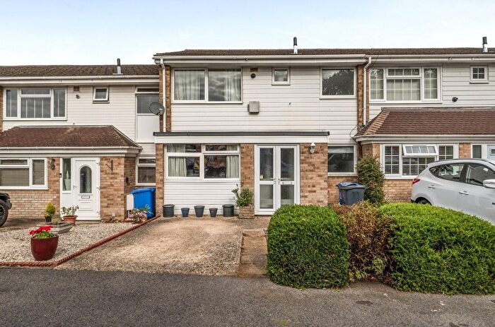 3 Bedroom Terraced House For Sale In Burnham Close, Windsor, Berkshire, SL4