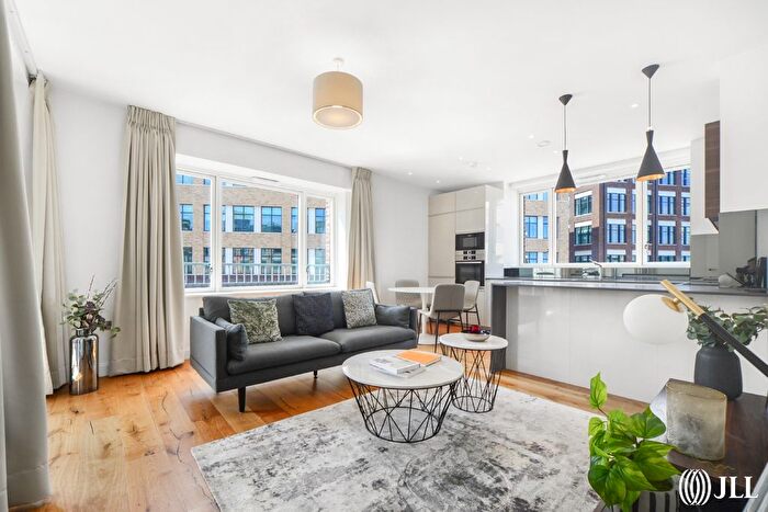 2 Bedroom Flat To Rent In Carpet Street, London, E15