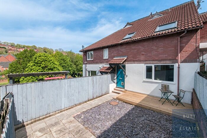 2 Bedroom Terraced House For Sale In Holne Court, Exeter, EX4