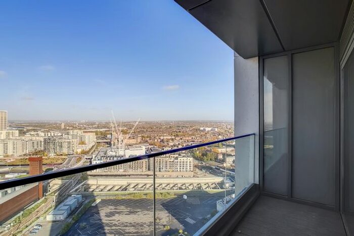 1 Bedroom Flat To Rent In Great Eastern Road, London, E15