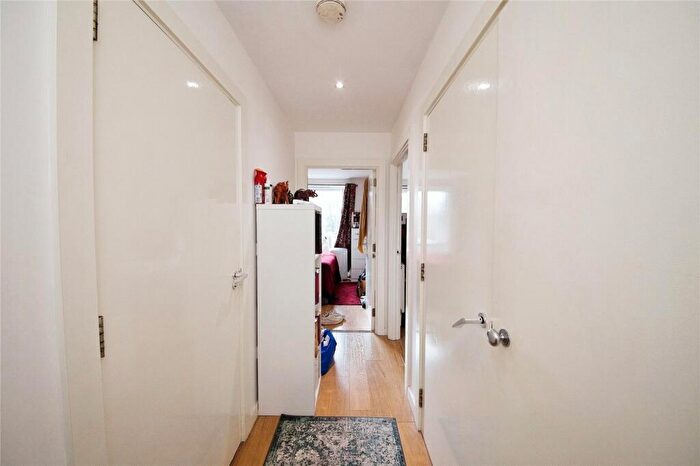 1 Bedroom Flat To Rent In Faraday House, Enfield, EN3